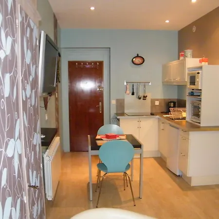 Coquet Meuble Douillet Tt Confort 2etoiles A 2 Pas Du C Thermes Appartement Aix-les-Bains